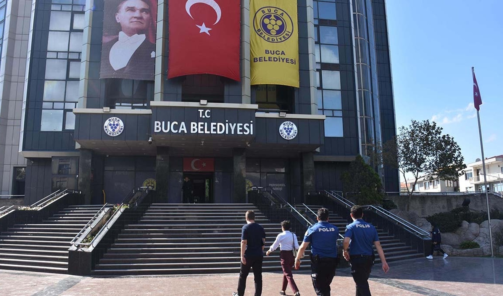 Buca Belediyesi’nde 150 milyon TL’lik borç için haciz işlemi başlatıldı