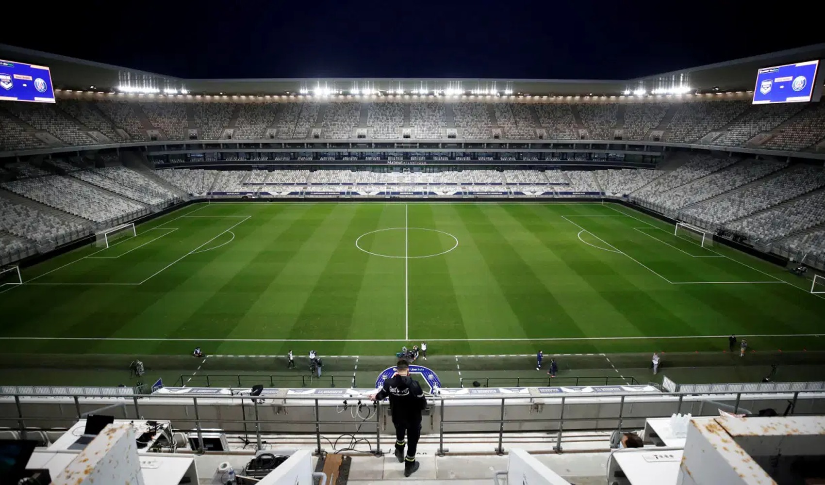 Bordeaux sold to US-based investment fund for 1 Euro on condition of assuming debts