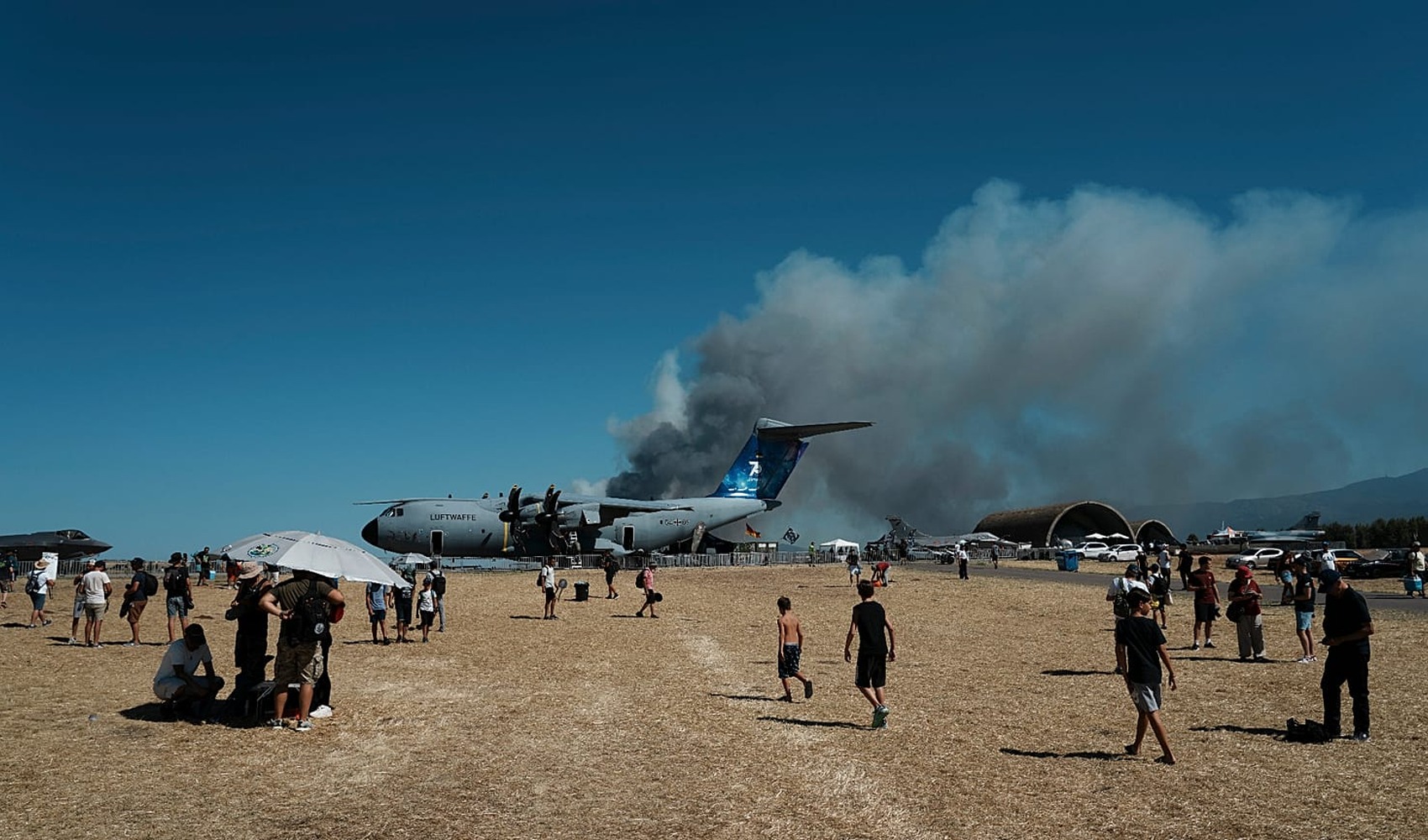 F-4 Phantom crashes at air show in Greece: Two pilots lose their lives