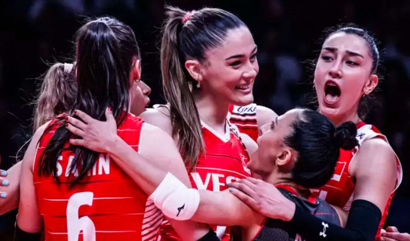 Filenin Sultanları finale Sırbistan'a set vermeden yükseldi