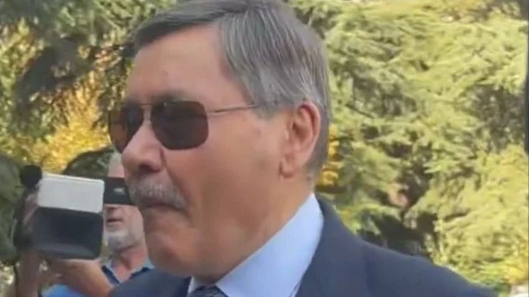 Melih Gökçek sakız tartışmasında gazetecileri hedef aldı: 'Yorumlarına dikkat etsinler'