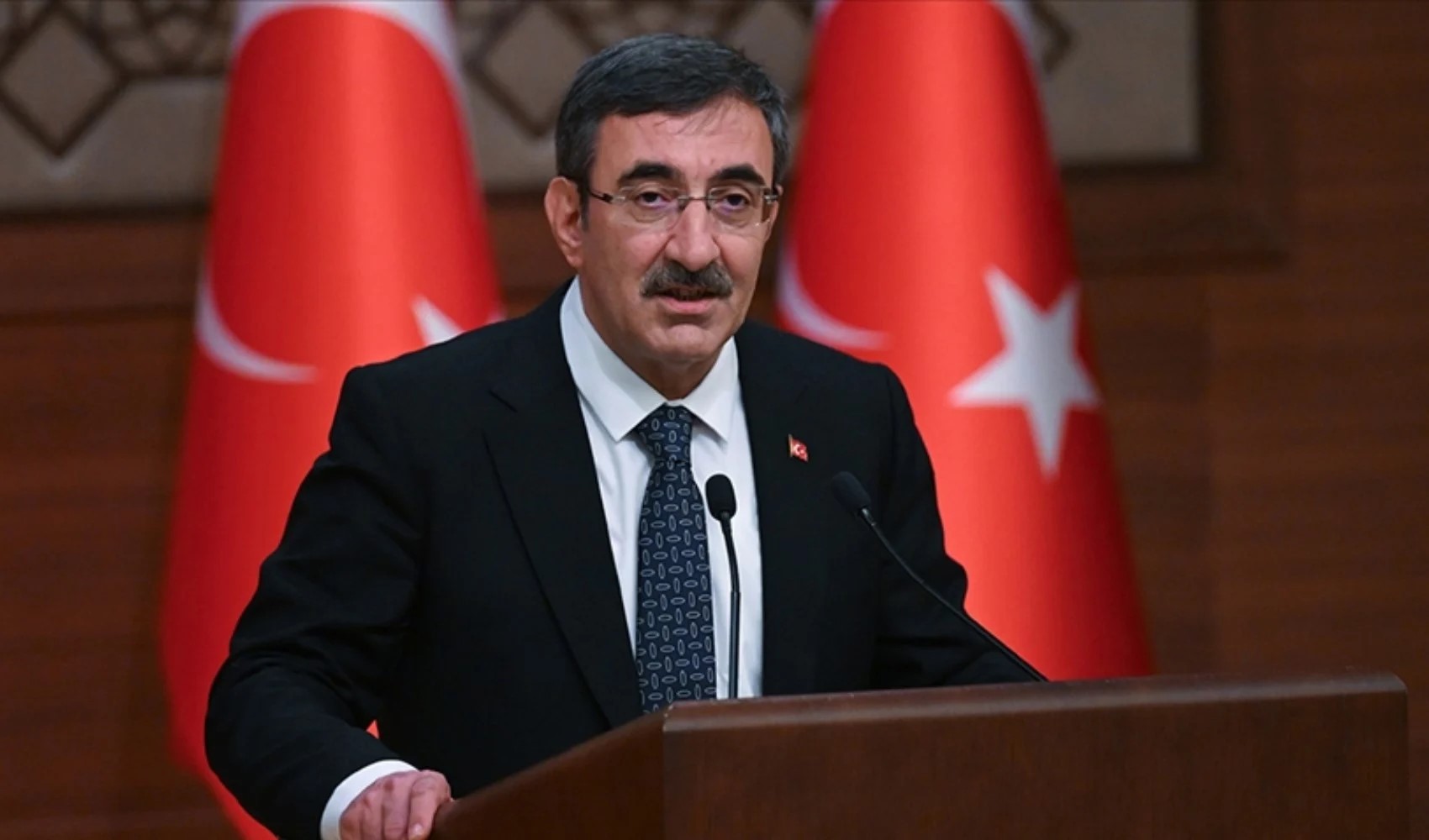 Yıl sonu enflasyon hedefi şaştı, büyüme tahmini belli oldu