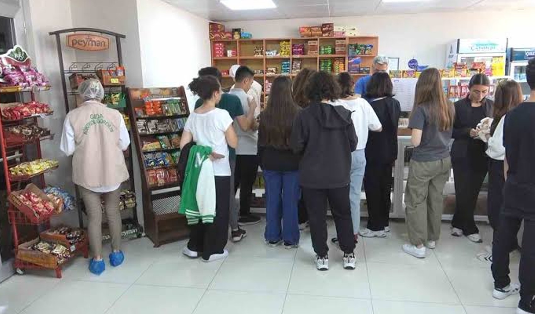 Okullar açılıyor, kantin fiyatları belli oldu: Bu yıl cep yakacak