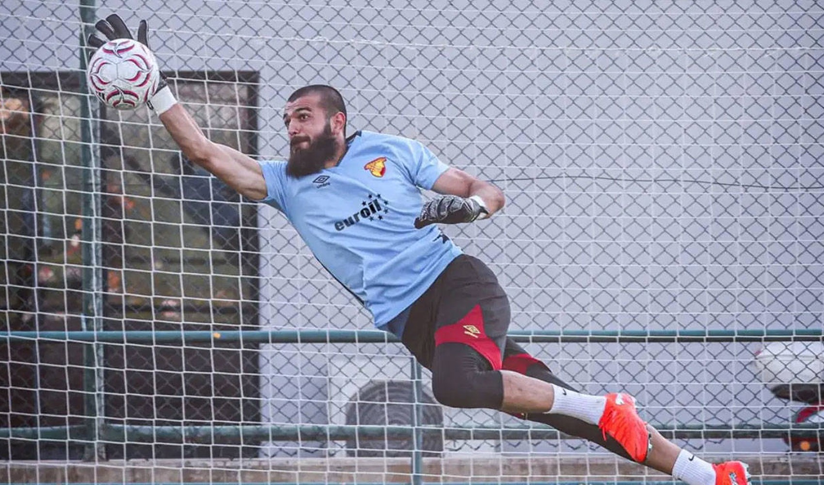Göztepe suspends Luka Gugeshashvili following fan backlash