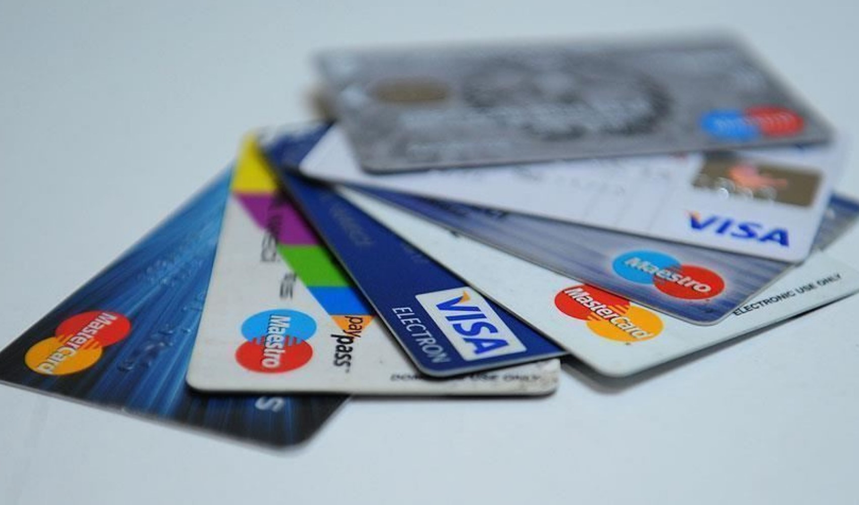 Affecting millions: Credit card limits to be recalculated!