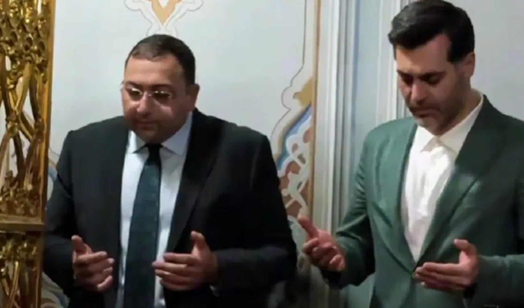 Üsküdar’daki seçim sonrası AKP'li Başkanvekilinden türbe ziyareti